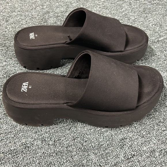 Shoes - Picture 3 of 3